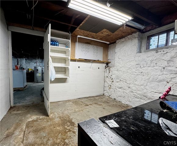 130 Woodlawn Avenue, Auburn, NY 13021