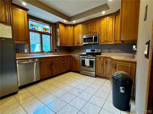 130 Woodlawn Avenue, Auburn, NY 13021