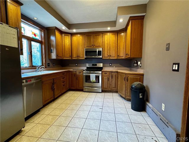 130 Woodlawn Avenue, Auburn, NY 13021