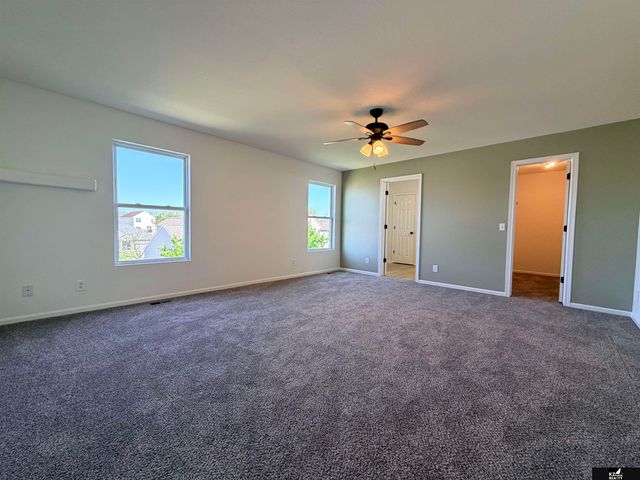 7503 N 107th Avenue, Omaha, NE 68122