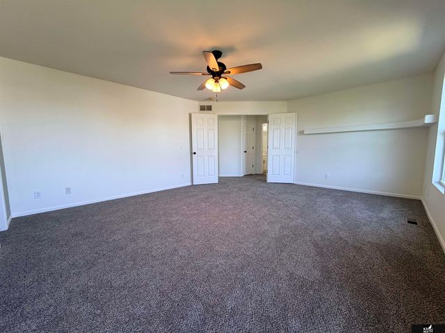 7503 N 107th Avenue, Omaha, NE 68122