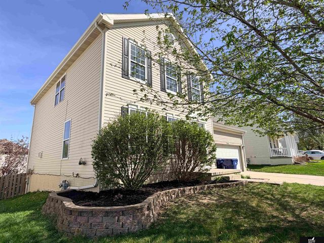 7503 N 107th Avenue, Omaha, NE 68122