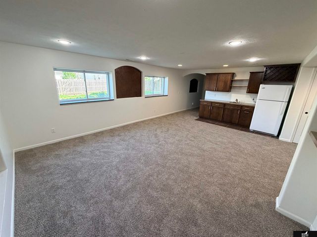 7503 N 107th Avenue, Omaha, NE 68122