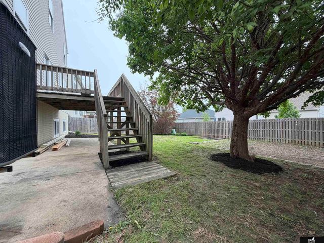 7503 N 107th Avenue, Omaha, NE 68122