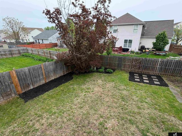 7503 N 107th Avenue, Omaha, NE 68122