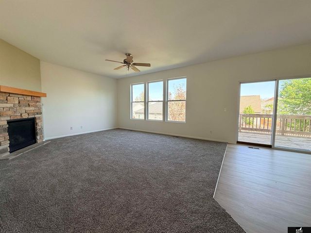 7503 N 107th Avenue, Omaha, NE 68122