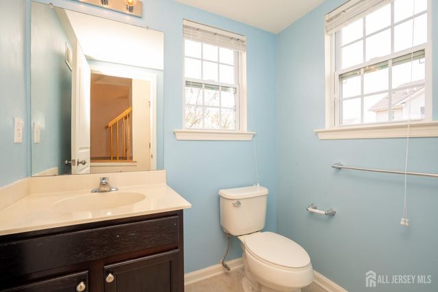 10 Alerica Lane, Franklin, NJ 08873