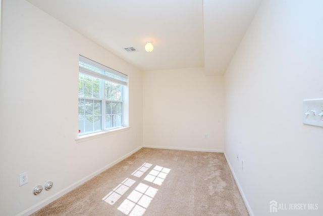 10 Alerica Lane, Franklin, NJ 08873