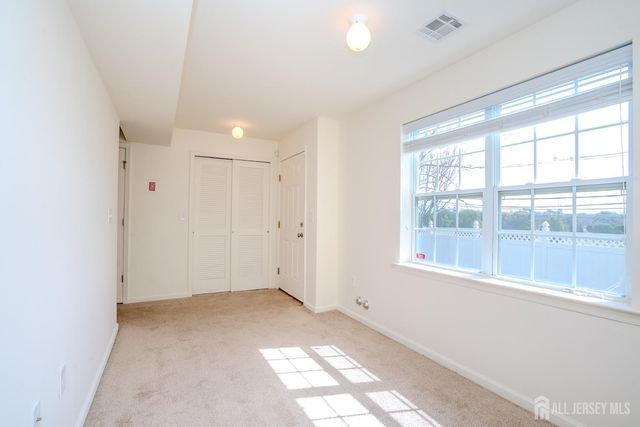 10 Alerica Lane, Franklin, NJ 08873