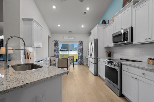 2009 Lone Cypress Dr, Myrtle Beach, SC 29579