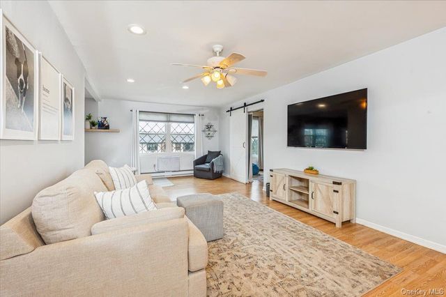 570 Sierra Vista Lane 570, Valley Cottage, NY 10989