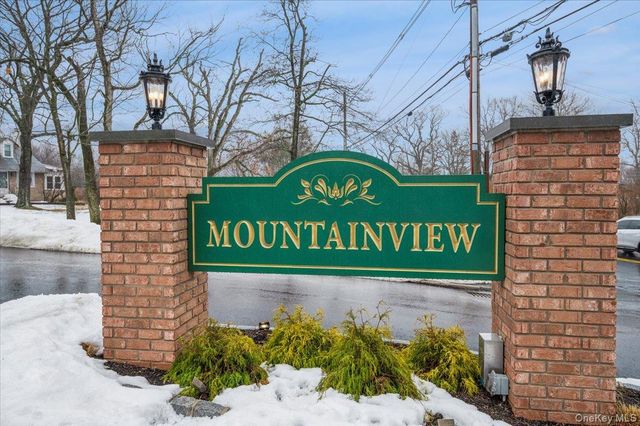 570 Sierra Vista Lane 570, Valley Cottage, NY 10989