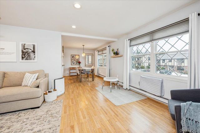 570 Sierra Vista Lane 570, Valley Cottage, NY 10989