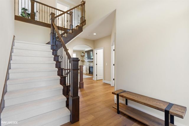 17206 Crittenden Drive, Macomb, MI 48044