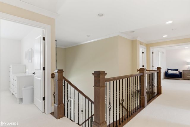 17206 Crittenden Drive, Macomb, MI 48044