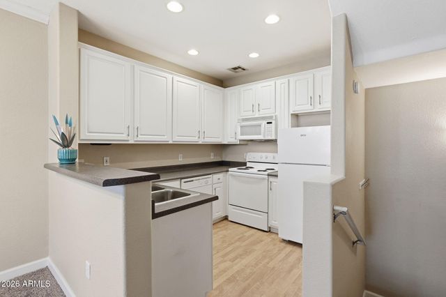 4465 E PARADISE VILLAGE Parkway S 1201, Phoenix, AZ 85032