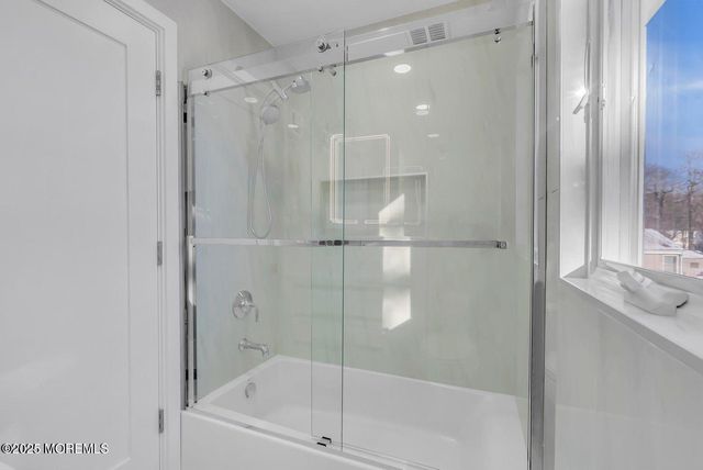 1 Robin Drive, Oakhurst, NJ 07755