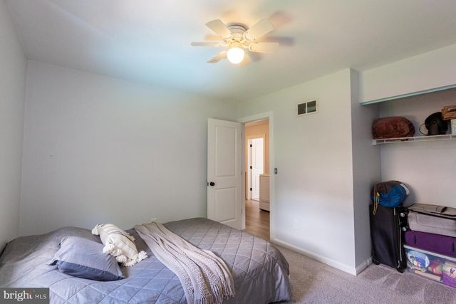 26 APRICOT AVE, Leola, PA 17540