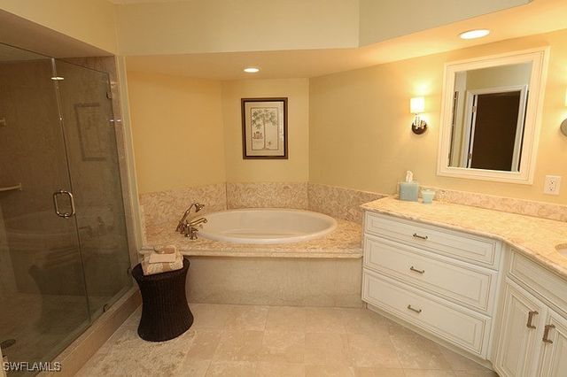 4251 Gulf Shore BLVD N 16D, Naples, FL 34103