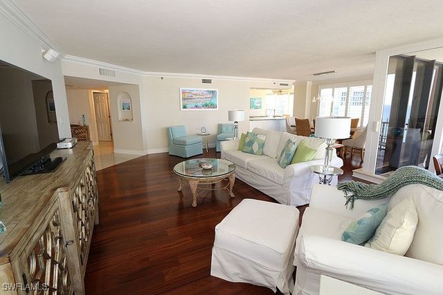 4251 Gulf Shore BLVD N 16D, Naples, FL 34103