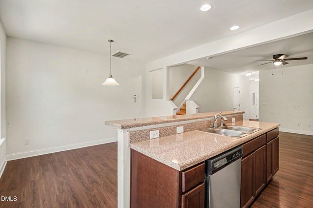 270 E Porthaven Way, Clayton, NC 27527