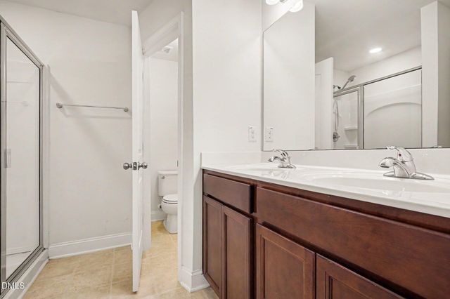 270 E Porthaven Way, Clayton, NC 27527