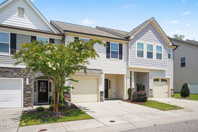 270 E Porthaven Way, Clayton, NC 27527