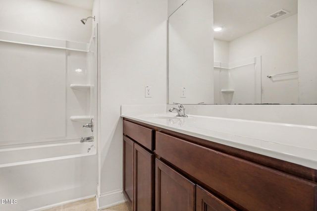 270 E Porthaven Way, Clayton, NC 27527