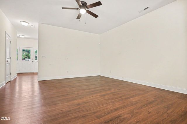 270 E Porthaven Way, Clayton, NC 27527
