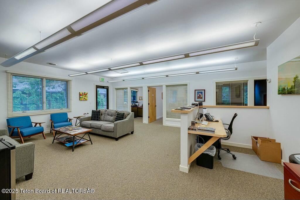 175 S KING Street, Jackson, WY 83001 photo 11