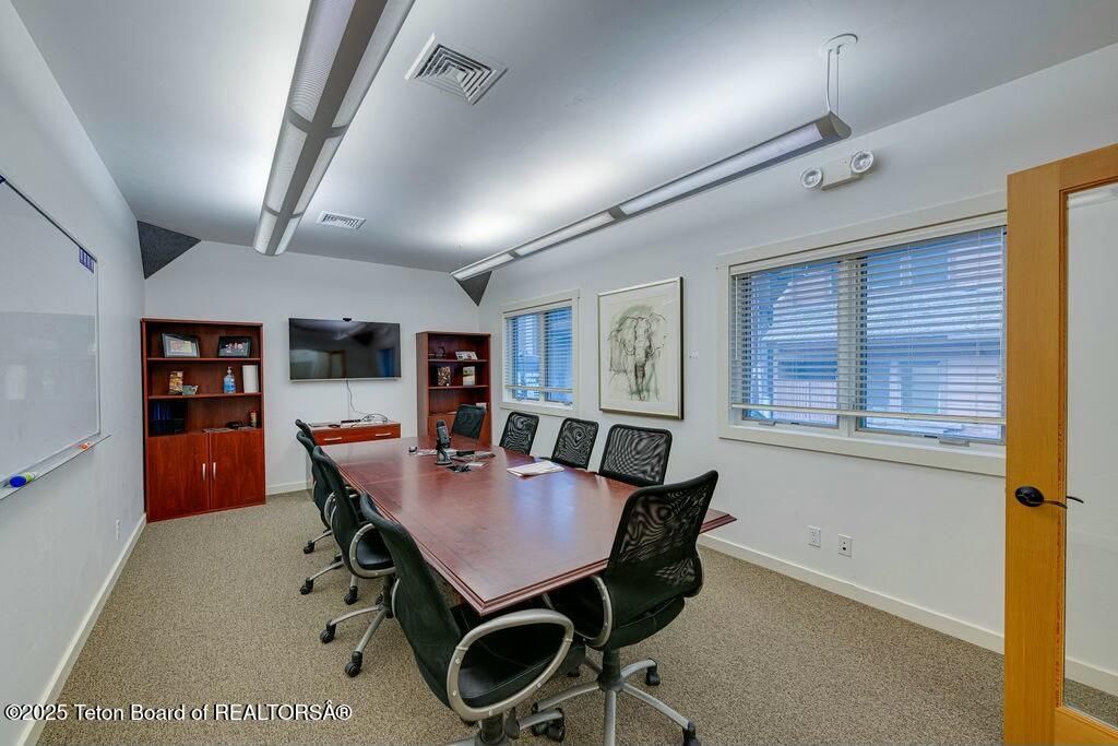 175 S KING Street, Jackson, WY 83001 photo 12