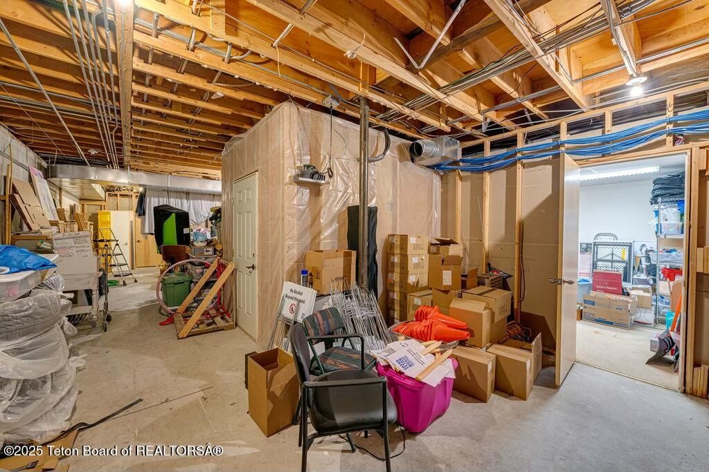 175 S KING Street, Jackson, WY 83001 photo 19