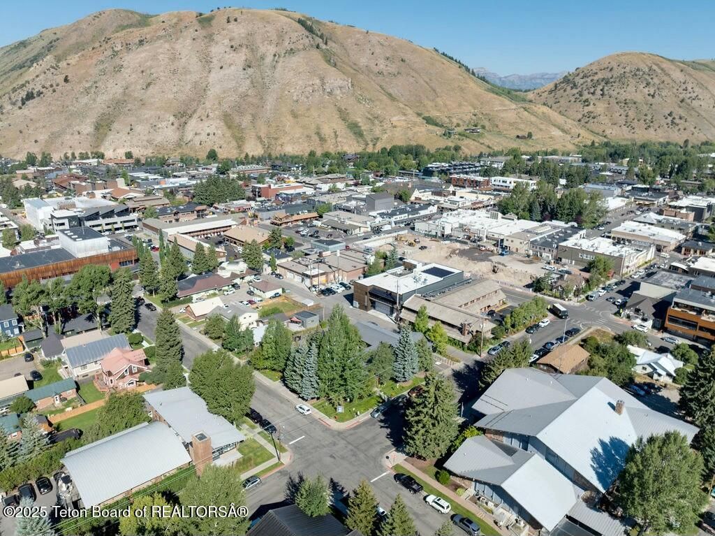 175 S KING Street, Jackson, WY 83001 photo 2