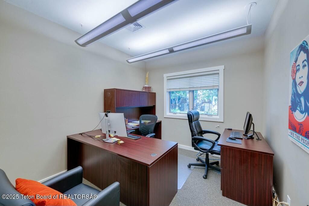 175 S KING Street, Jackson, WY 83001 photo 23