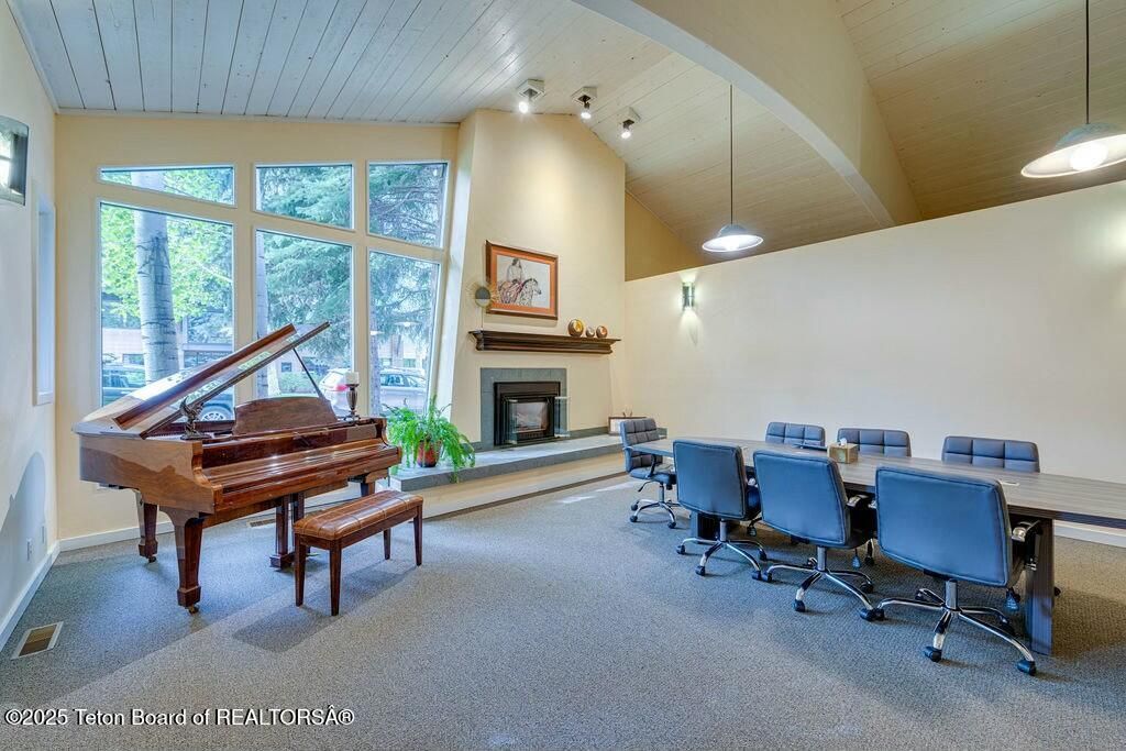 175 S KING Street, Jackson, WY 83001 photo 9