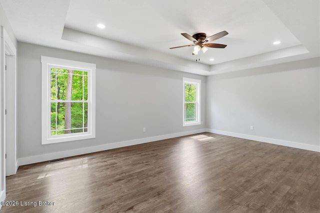 2114 Sportsman Lake Rd, Elizabethtown, KY 42701
