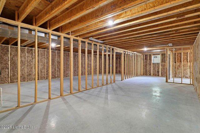 2114 Sportsman Lake Rd, Elizabethtown, KY 42701