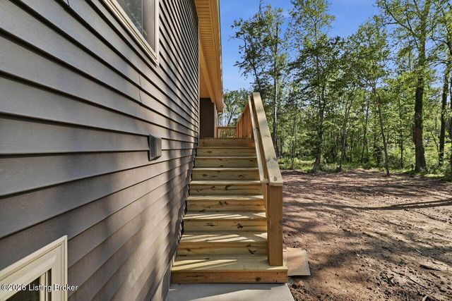 2114 Sportsman Lake Rd, Elizabethtown, KY 42701