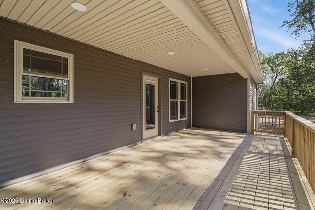 2114 Sportsman Lake Rd, Elizabethtown, KY 42701