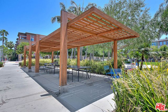 13020 Pacific 303, Playa Vista, CA 90094