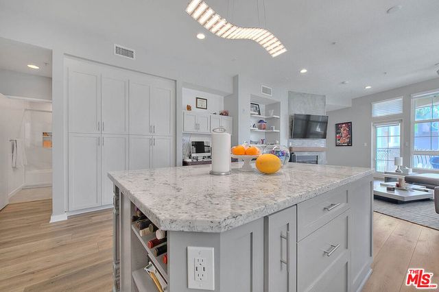 13020 Pacific 303, Playa Vista, CA 90094