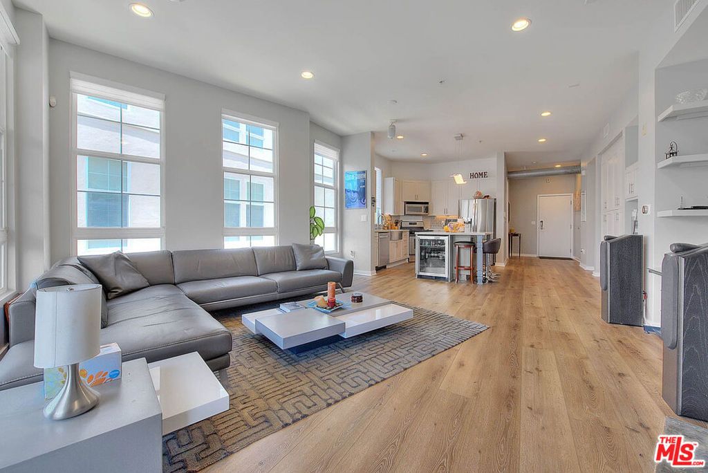 13020 Pacific 303, Playa Vista, CA 90094