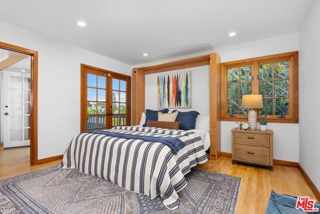 2200 N Poinsettia Avenue, Manhattan Beach, CA 90266