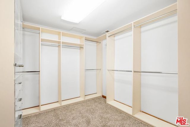 2200 N Poinsettia Avenue, Manhattan Beach, CA 90266