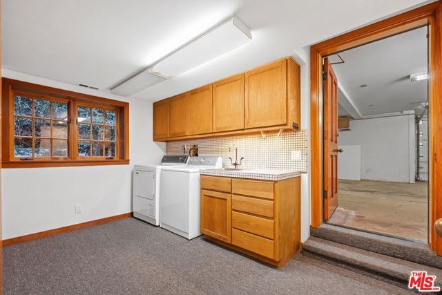 2200 N Poinsettia Avenue, Manhattan Beach, CA 90266