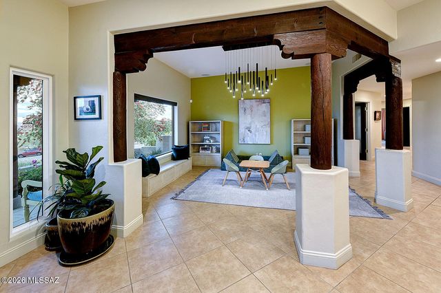 6261 E Calle De Mirar, Tucson, AZ 85750