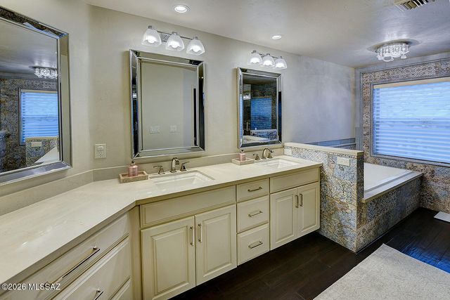 6261 E Calle De Mirar, Tucson, AZ 85750