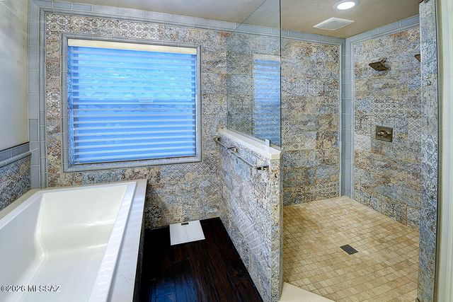 6261 E Calle De Mirar, Tucson, AZ 85750