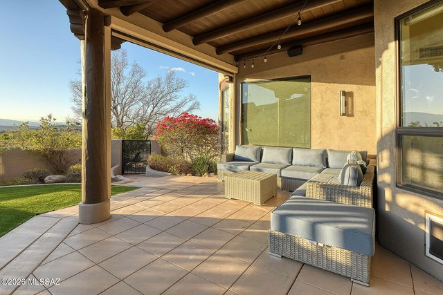 6261 E Calle De Mirar, Tucson, AZ 85750