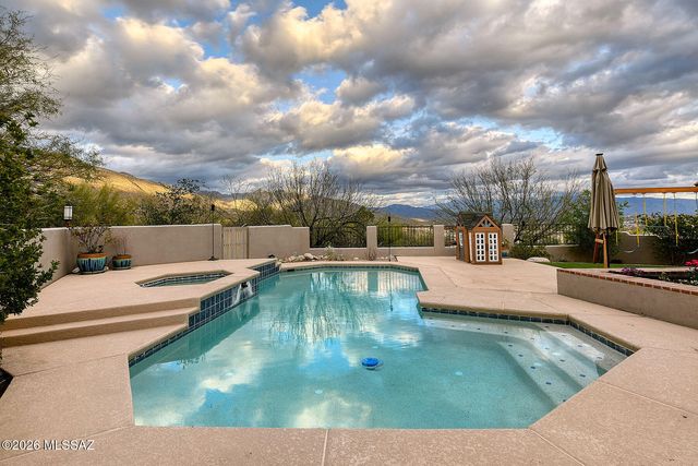 6261 E Calle De Mirar, Tucson, AZ 85750